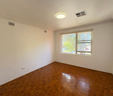 View Thursday at 2.10pm - 2.30pm - Photo 2