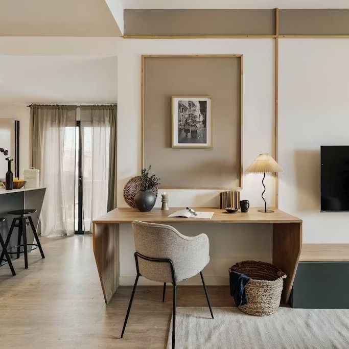 Carrer dels Comtes de Bell-Lloc, Barcelona, Catalonia 08014 - Photo 1