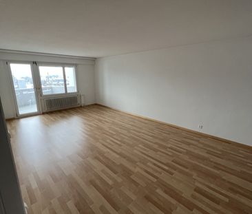 Grosszügige 2.5 Zimmer-Wohnung in Adlikon mieten - Photo 1