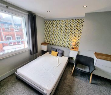 1 bedroom in a house share to rent - Photo 6