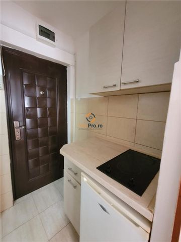 Garsoniera Renovata zona Buziasului - Fotografie 4