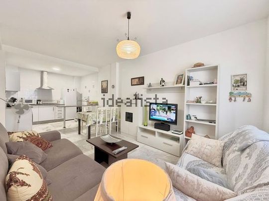 Alquiler de piso en Calle Mar - Photo 1