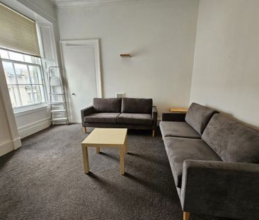 (Top Floor) Comely Green Pl, Edinburgh - Photo 4