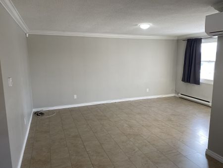 For Lease - 1072 Jalna Boulevard Unit# Main, London South, Ontario - Photo 3