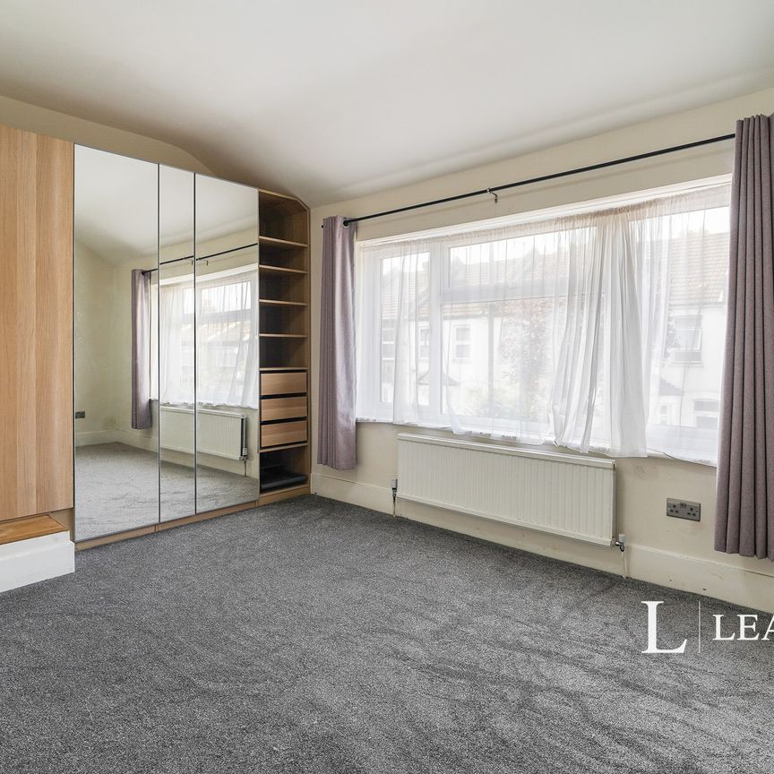 3 bedroom terraced to rent Sutherland Road - Photo 1