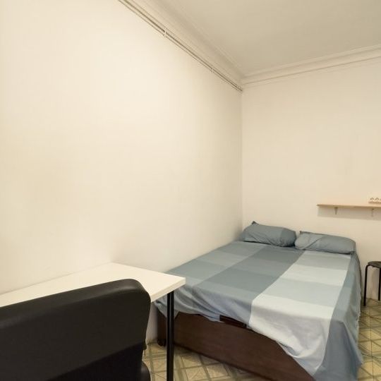 barcelona, Catalonia 08044 - Photo 1