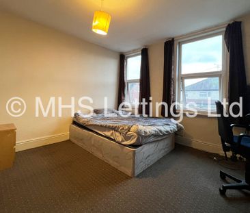 4 Bedroom Mid Terraced House for rent in Newport View - Photo 3