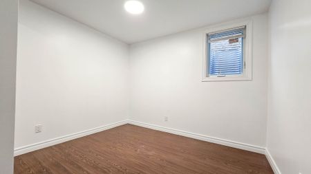 For Lease - 7 Mccrackin Court, Vaughan, Ontario - Photo 2