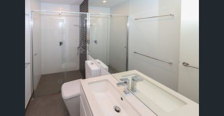 2 bedroom haven in the heart of St Kilda - Photo 5