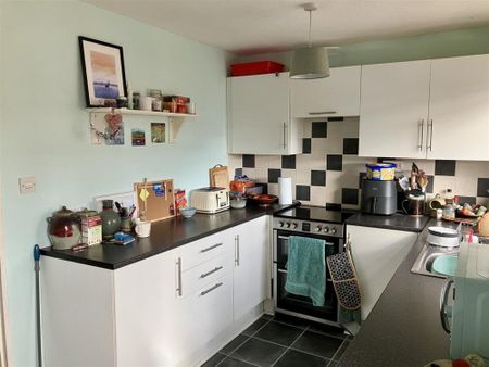 Ash Close, Bridgwater - Photo 4