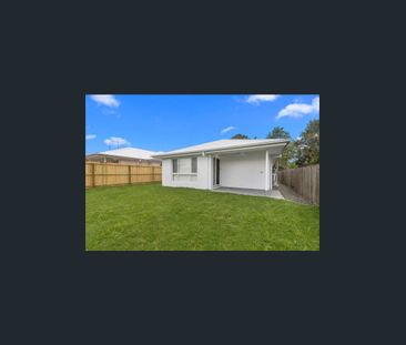 Modern Beachside Living Just Metres From The Water - Photo 1