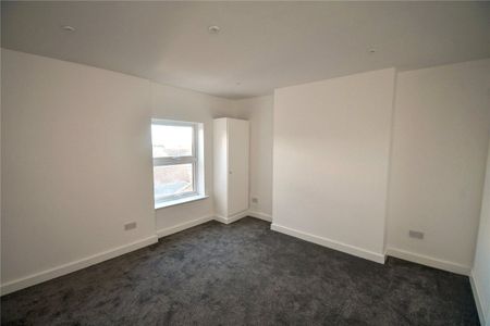 Wallasey Village, CH45 3LF - Photo 2