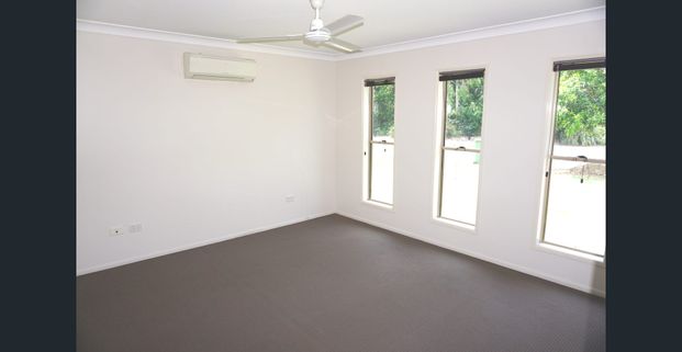 Spacious Family Home in Prime Location - 26 Duranbah Road, Blacks Beach - Photo 1