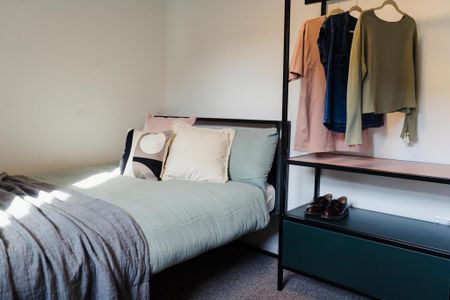 6 bedroom flat to rent - Photo 5