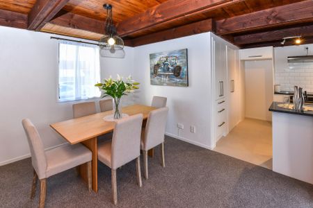 Stand-alone 3 Bedroom Townhouse - Photo 5