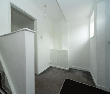 3 bedroom detached house to rent - Photo 2