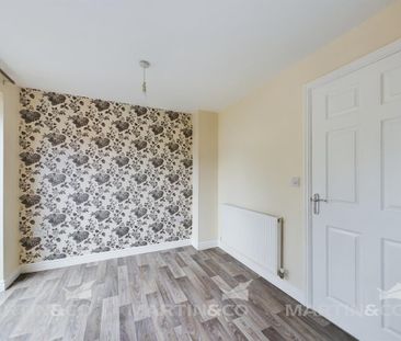 3 bedroom detached house to rent - Photo 3