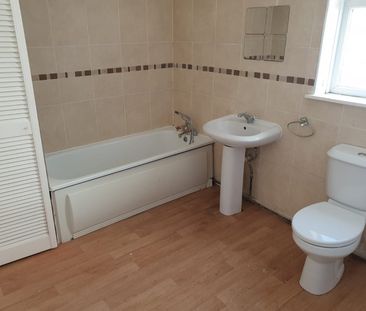 2 Bed Terraced House, Beatrice Street, L20 - Photo 4