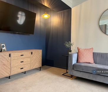 1 bedroom in a house share to rent - Photo 2