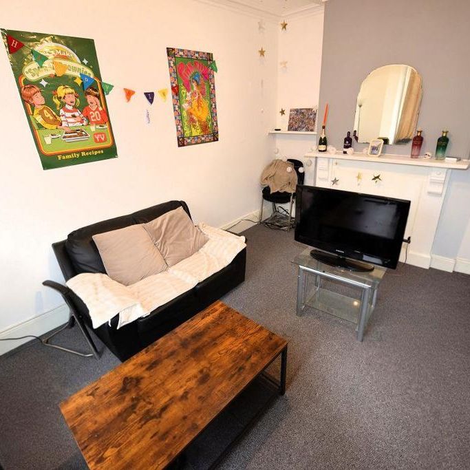 4 bedroom house to rent - Photo 1