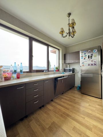 Duplex de inchiriat, 124mp, 5 camere, 2 terase, 3 parcari, V - Fotografie 5
