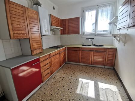 APPARTEMENT T3 AVEC GARAGE SECTEUR SIAM - Photo 4