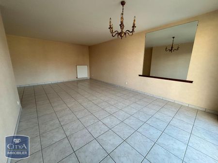 Location Appartement 3 pièces 84m² ALENCON 61000 - Photo 2