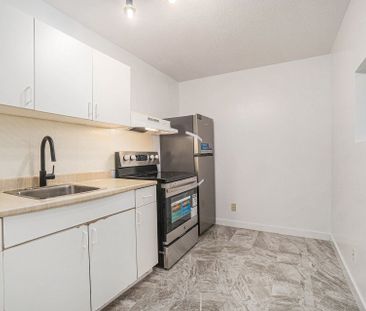 For Lease - 185 Mcarthur Avenue Unit# A, Vanier and Kingsview Park,... - Photo 3