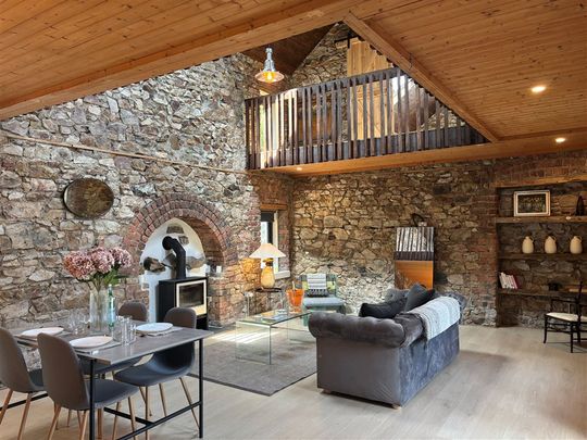 The Mews, Willow Grange, Kilcroney Lane, Bray, Co. Wicklow, Bray, Wicklow, A98YR3W - Photo 1