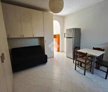 Monolocale in affitto - Photo 2