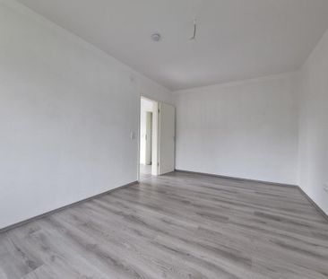 Ruhig & dennoch zentral! Vollständig renovierte 3-Zimmer-Wohnung mi... - Foto 4