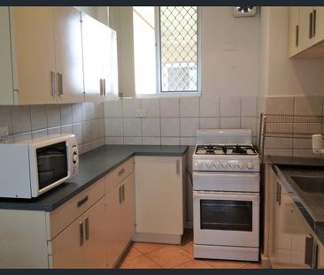 SUPERB LOCATION! - Photo 3