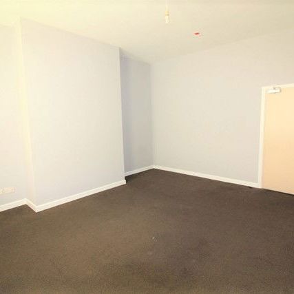 Walmersley Road, Bury, BL9 6LL - Photo 1