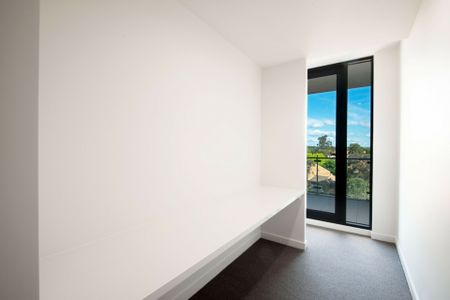 Luxury in the Heart of the City - Photo 3