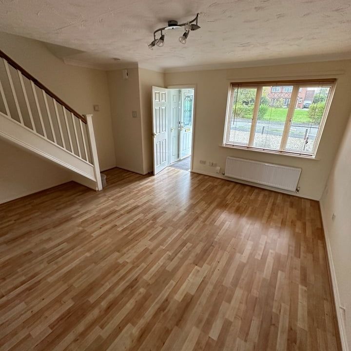 3 Bed Semi-Detached House, Seacole Close, LE3 - Photo 1