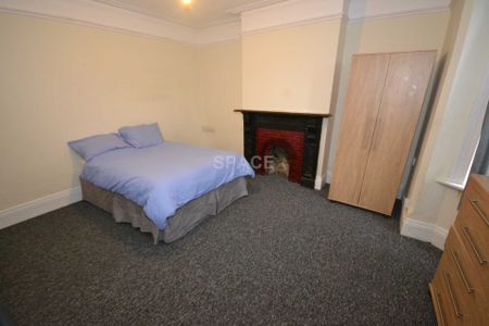 Basingstoke Road, Reading, Berkshire, RG2 0ET - Photo 2