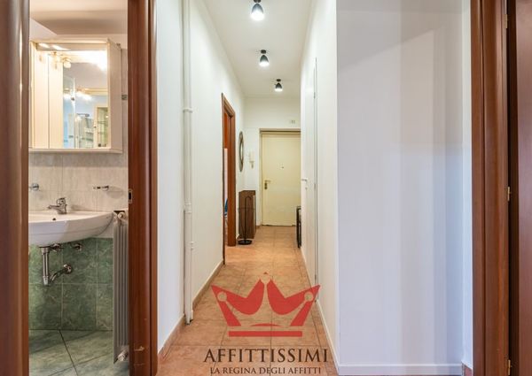 Rif. 757 | 3 locali in via padova ang. conegliano - milano.