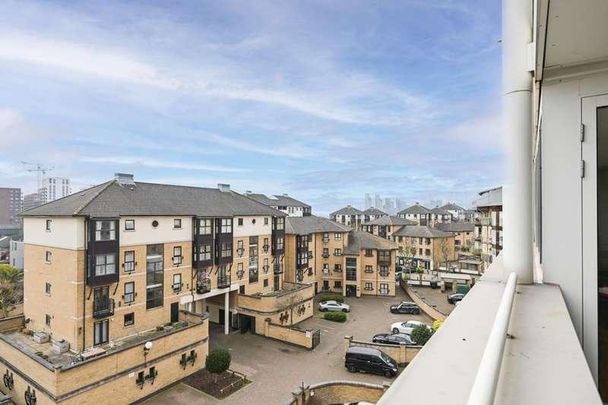 Eastern Quay, Silvertown, E16 - Photo 1