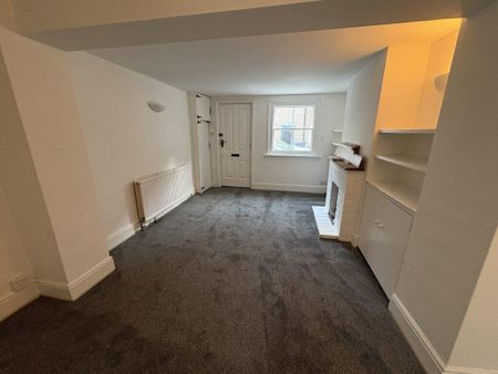 2 bedroom terraced house to rent - Photo 2