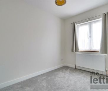 3 bedroom terraced house to rent - Photo 4