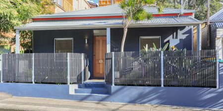 Elegant 3-Bedroom Home in Peaceful Lilyfield Pocket - Photo 5