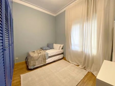 Carrer del Consell de Cent, Barcelona, Catalonia 08013 - Foto 5