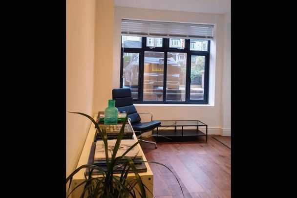 2 Bed Flat, Wood Vale, N10 - Photo 1