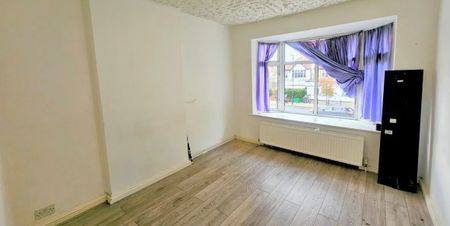 2 Bed Flat, Streatham Vale, SW16 - Photo 3