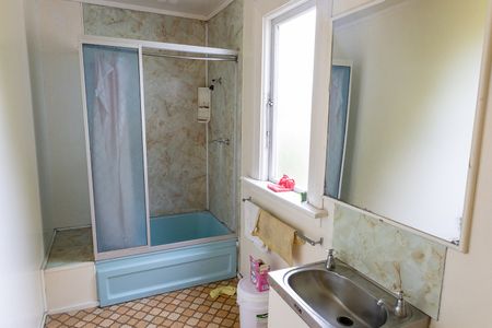 Fully Furnished Room + Unlimited Wi-Fi – Available Now! - Photo 4