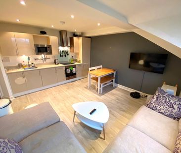2 Bed Flat, Outram Road, CR0 - Photo 5