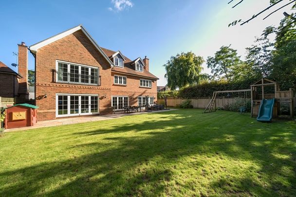 6 bedroom detached house to rent - Photo 1