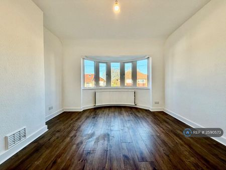 5 bedroom semi-detached house to rent - Photo 3