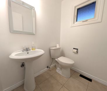 For Lease - 31 Bingham Street Unit# A, Richmond Hill, Ontario - Photo 4