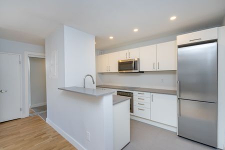 111 Lawton Boulevard - Photo 5